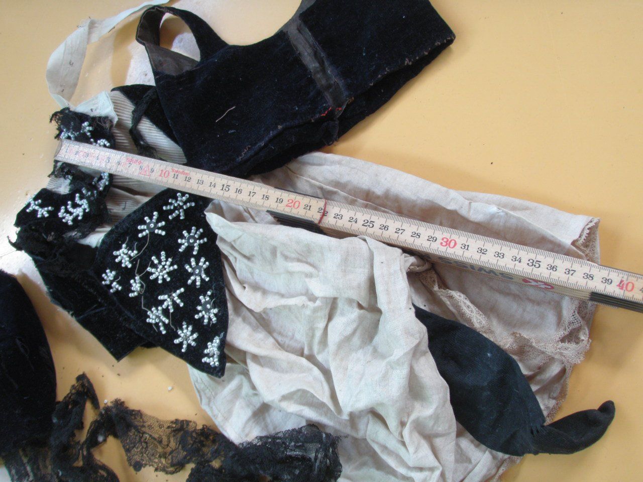 Bambole: Puppentracht Fragmente – Usato da Rohrbach venduto da chri2009 2