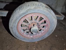 Antieke Mercedes Rennauto Achse