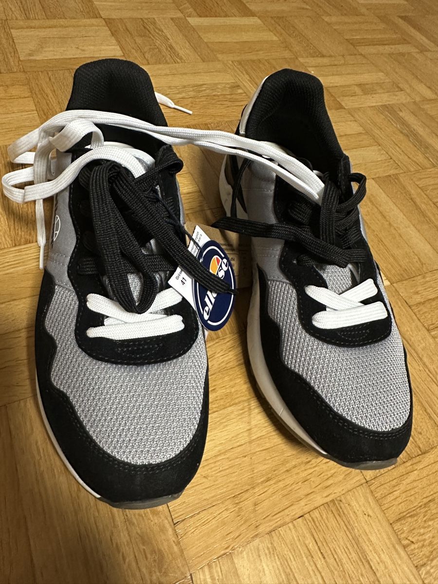 Ellesse Scarpe da uomo: Ellesse Benji Hr, Schwartz/grau, 41 – Nuovo e nell'imballaggio originale da Neuchatel venduto da feta_ze 1
