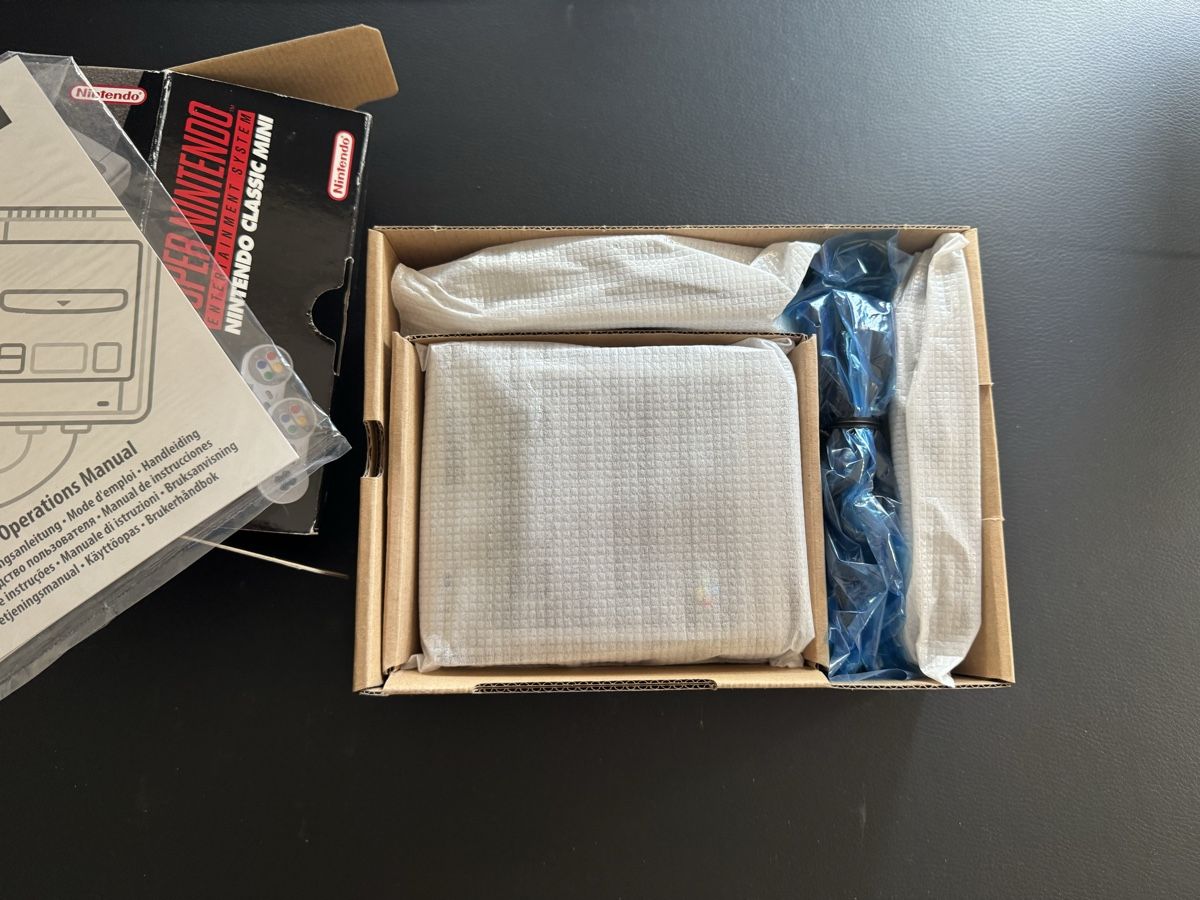 Nintendo Console: Super Nintendo Classic Mini – Nuovo (secondo la descrizione) da Blonay venduto da ADO_79 2