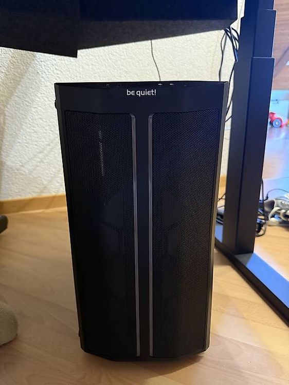 Gaming PC Ryzen 7 7800X3D + 32GB + 2TB + RX 9070 XT 16GB (Gebraucht) in ...
