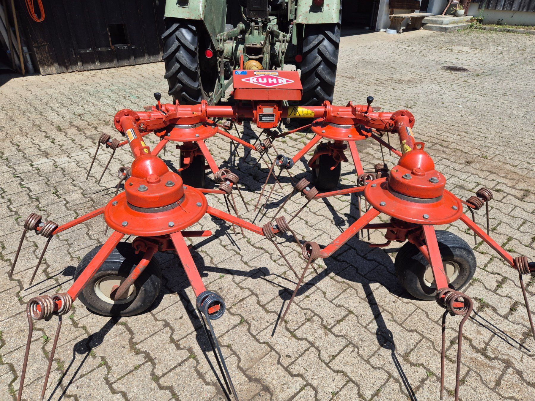 Tutte le macchine: Kreiselheuer Kuhn – Usato da Stein AR venduto da Bienli4 2