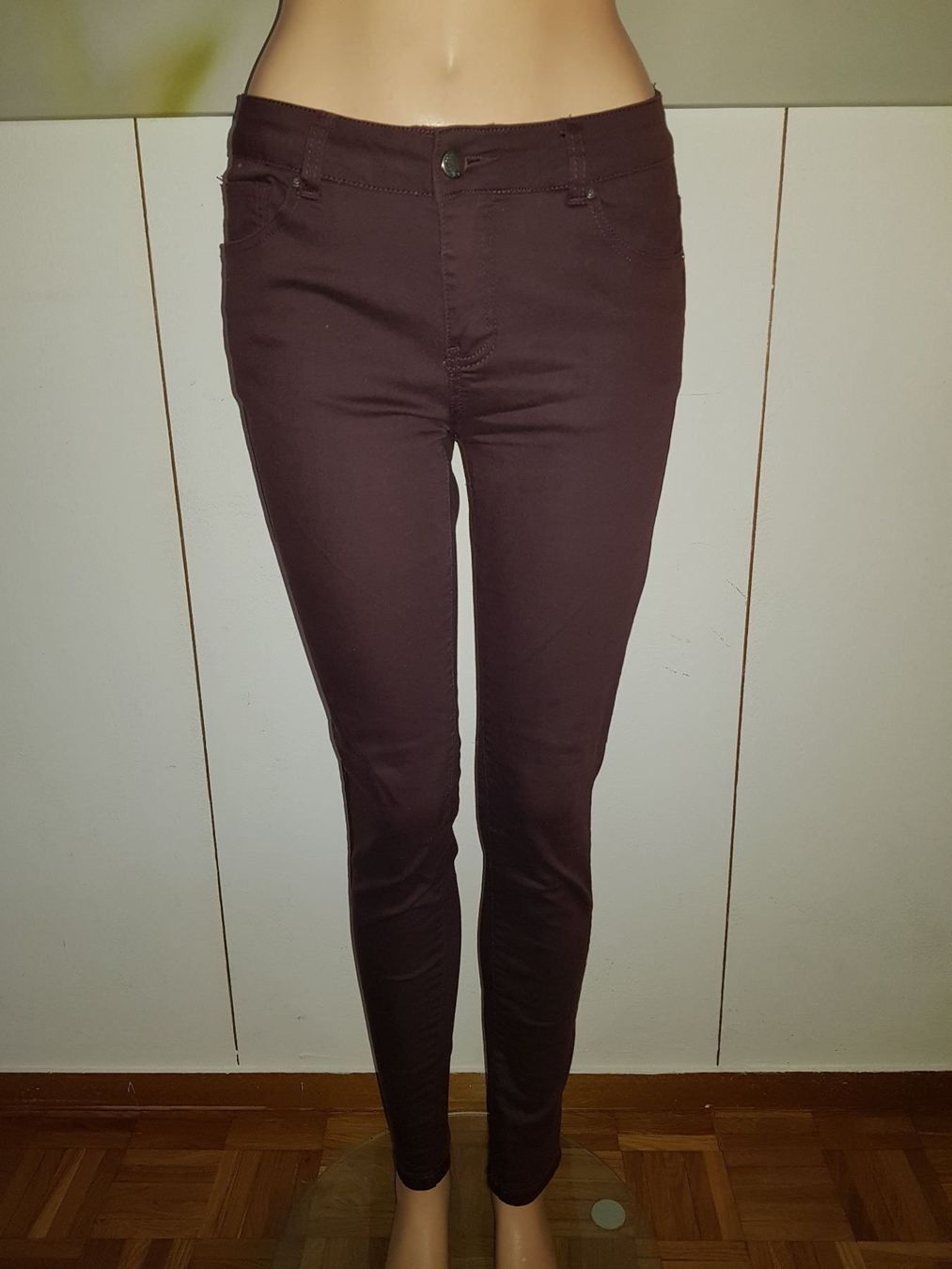 Jeans: CHICOREE Jeans taille / Grosse S – Usato da Cossonay-ville venduto da Super-Price-Quality