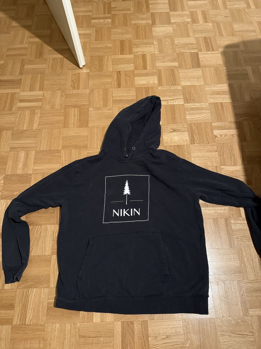 Nikin Maglioni & Felpe: Nikin Pullover Schwarz Grösse Xl – Usato da Solothurn venduto da EmanuelKummer 1