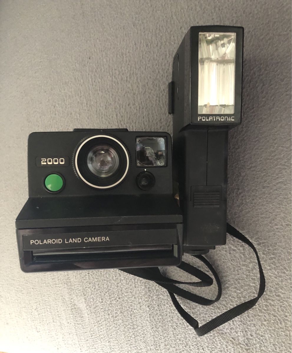 Polaroid Kamera: Polaroid Land Camera 2000 mit Blitz - Vintage Sofortbild – Defekt aus Lenzburg von Alfred1341