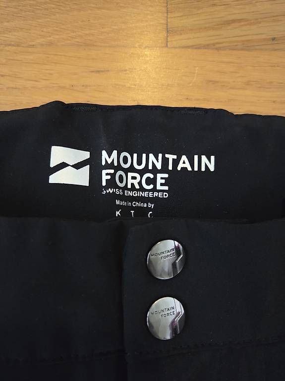 Pantaloni: Skihose Mountain Force – Usato da Selzach venduto da Cosma4 1