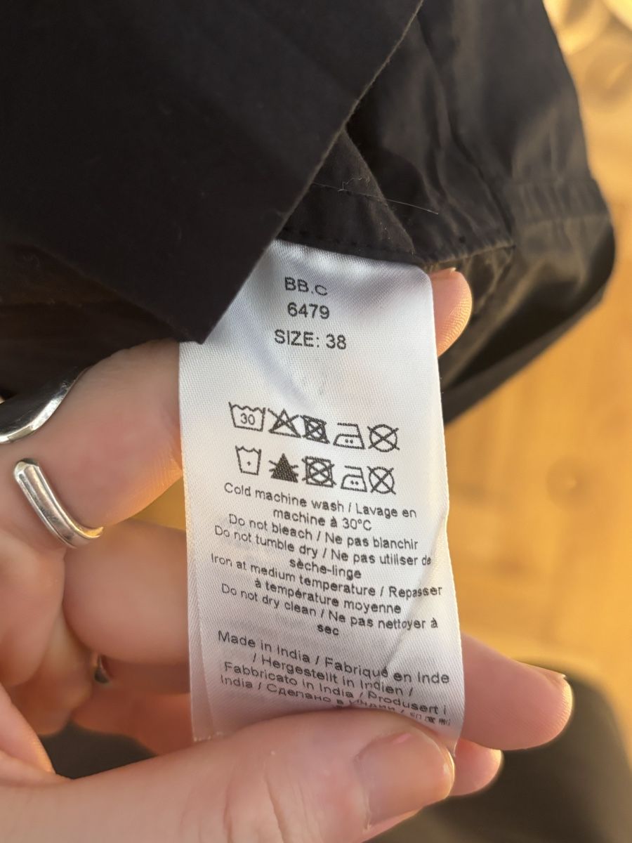 Ganni Camicette: Ganni Bluse schwarz Grösse 38 neuwertig – Nuovo (secondo la descrizione) da Basel venduto da ysmbg 3
