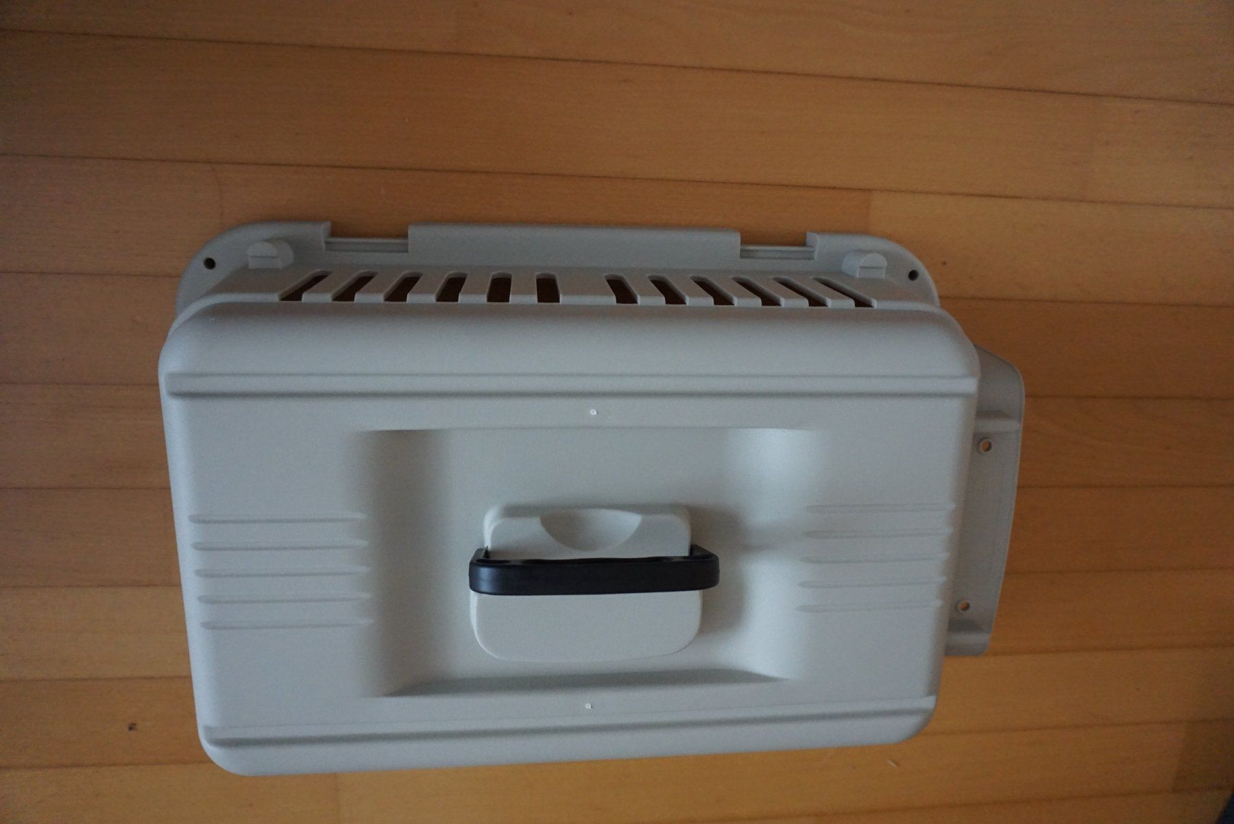 Gabbie, trasporto & Sicurezza: Hunde-Katzen-Box – Nuovo (secondo la descrizione) da Hochdorf venduto da Aguadulce