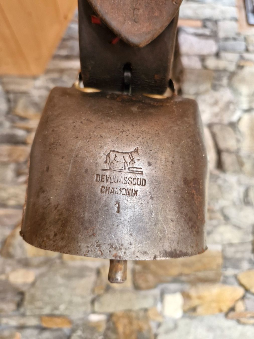 Chamonix Glocken & Treicheln: Treichel Glocke – Gebraucht aus Guarda von rue_bpd7 1