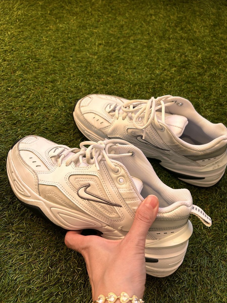 Nike Scarpe da donna: Nike Schuhe Gr.39 – Usato da St. Gallen venduto da Tina_tina9 1