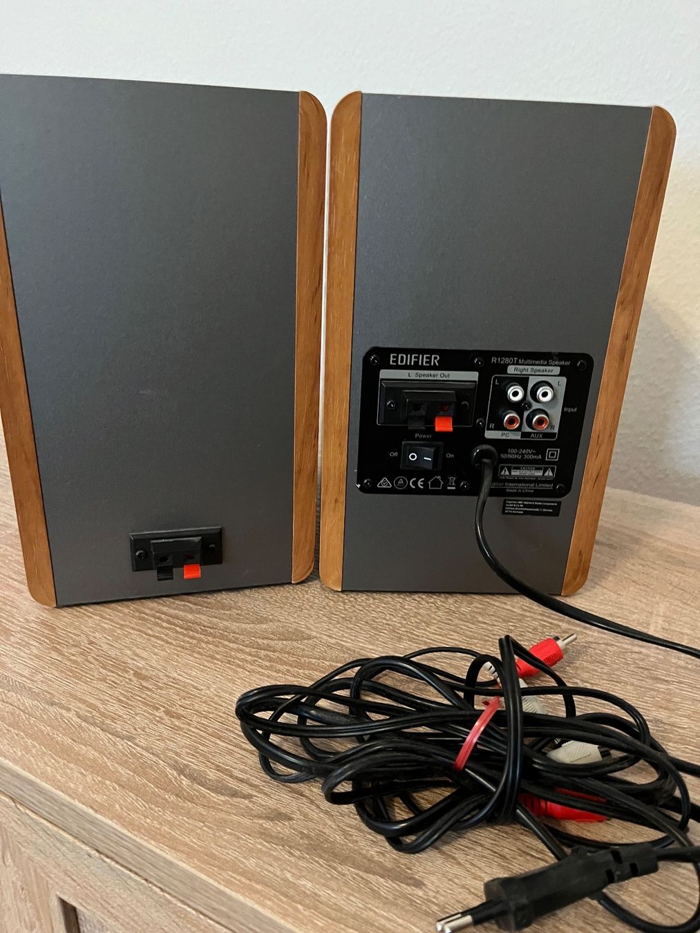 Lautsprecher: Edifier R1280T Aktive Regallautsprecher – Gebraucht aus Zürich von  4