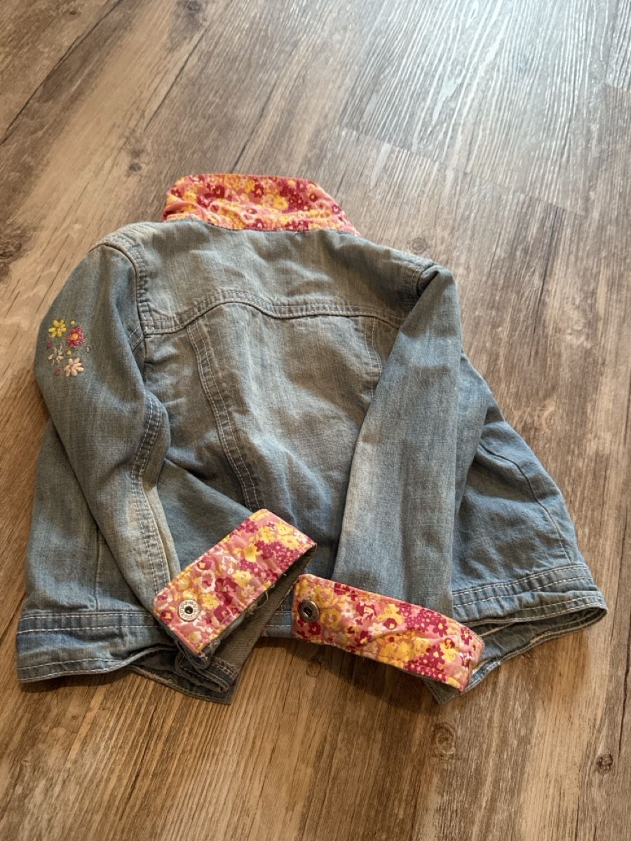 Jacken & Mäntel: Coole, süsse Jeansjacke Gr. 86 mit Blumen – Gebraucht aus Zürich von Petrui 2