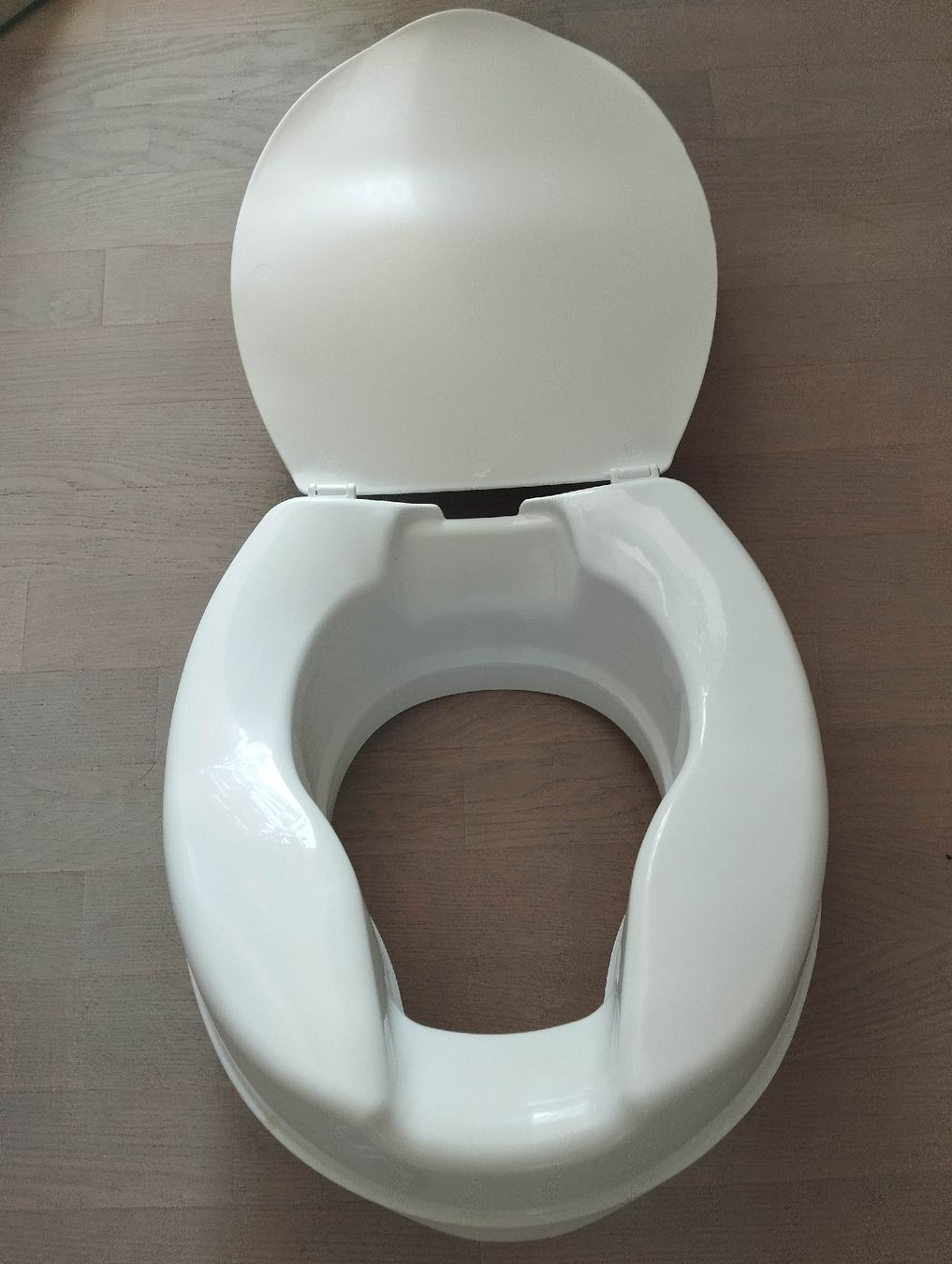 WC: Toilettensitzerhöhung – D'occasion à Mörigen par sigi2572