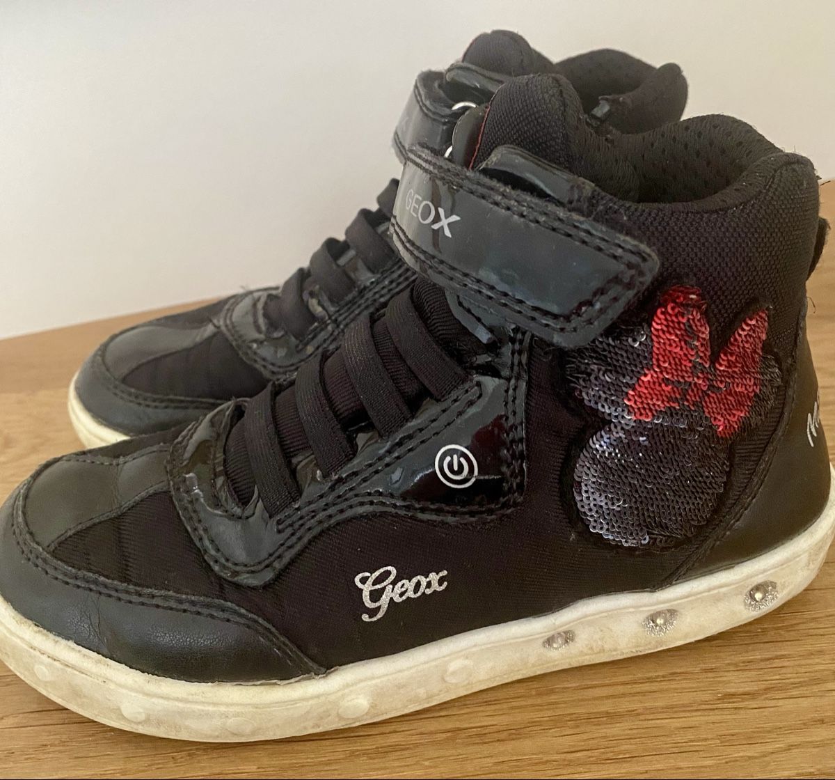 Geox Schuhe für Mädchen: Geox mit Blinkfunktion - Gr. 31 – Gebraucht aus Frenkendorf von Kompasskind 2
