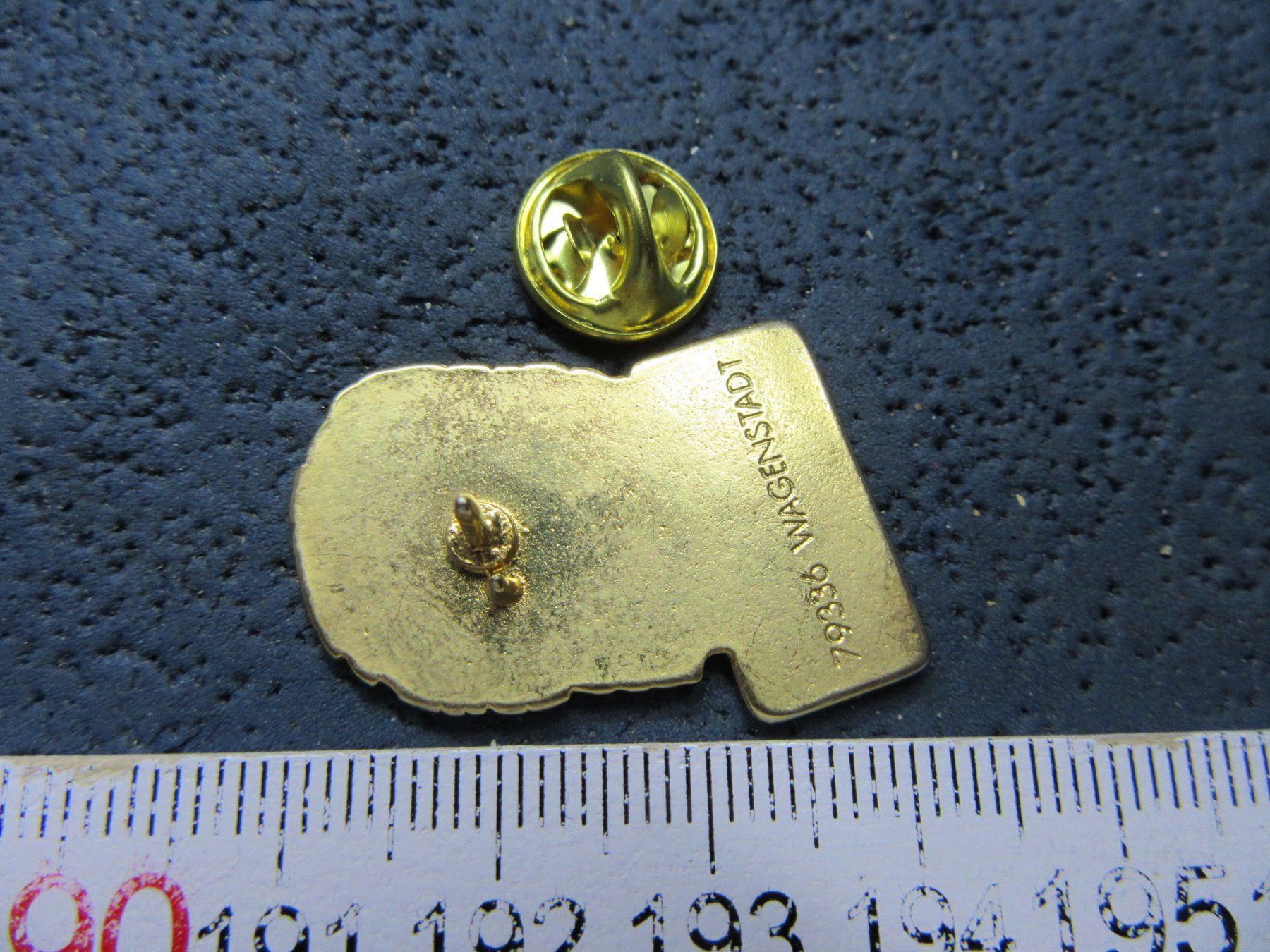 Swiss Plaketten & Abzeichen: WAGGIS PIN – Gebraucht aus Ettingen von Hausi4711 1