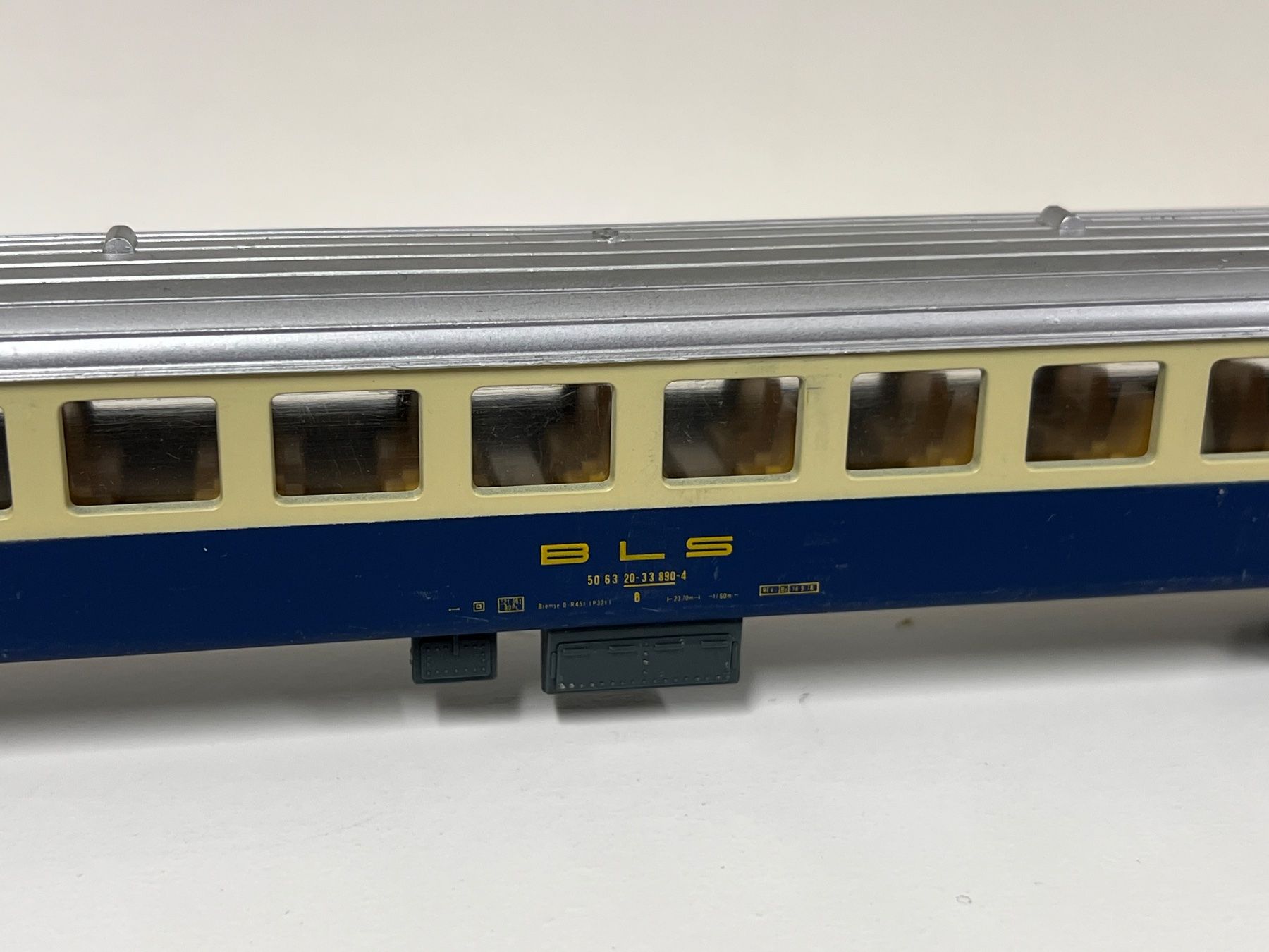 Lima Modelleisenbahnen: Lima BLS 2.Kl.  H0 DC – Gebraucht aus Neuenhof von ludovicco 1