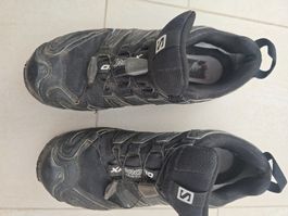 Schwarze Salomon Trekking Schuhe Gr. 39 1/3