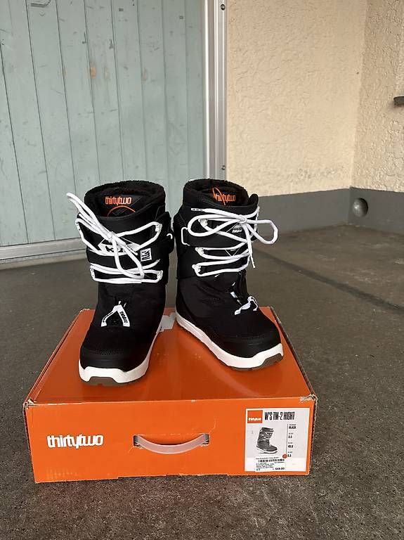 Scarpe da uomo: ThirtyTwo Team2 Hight WMS US8.5 / EU40 Snowboardboot – Nuovo e nell'imballaggio originale da Gstaad venduto da Pure_Snowboarding 1