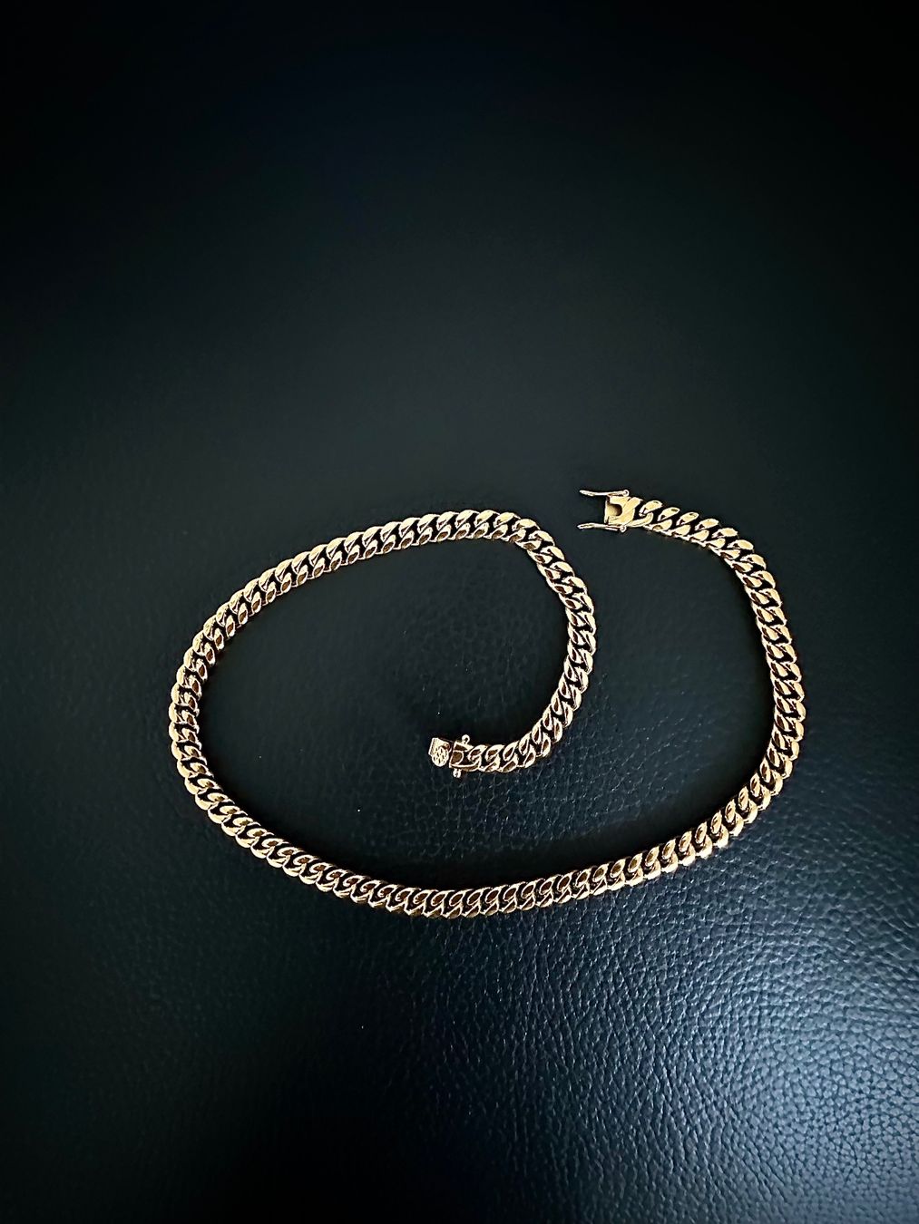 Catenine: Chaine Cuban plaqué or 18K – Nuovo (secondo la descrizione) da Péry venduto da Vezuve