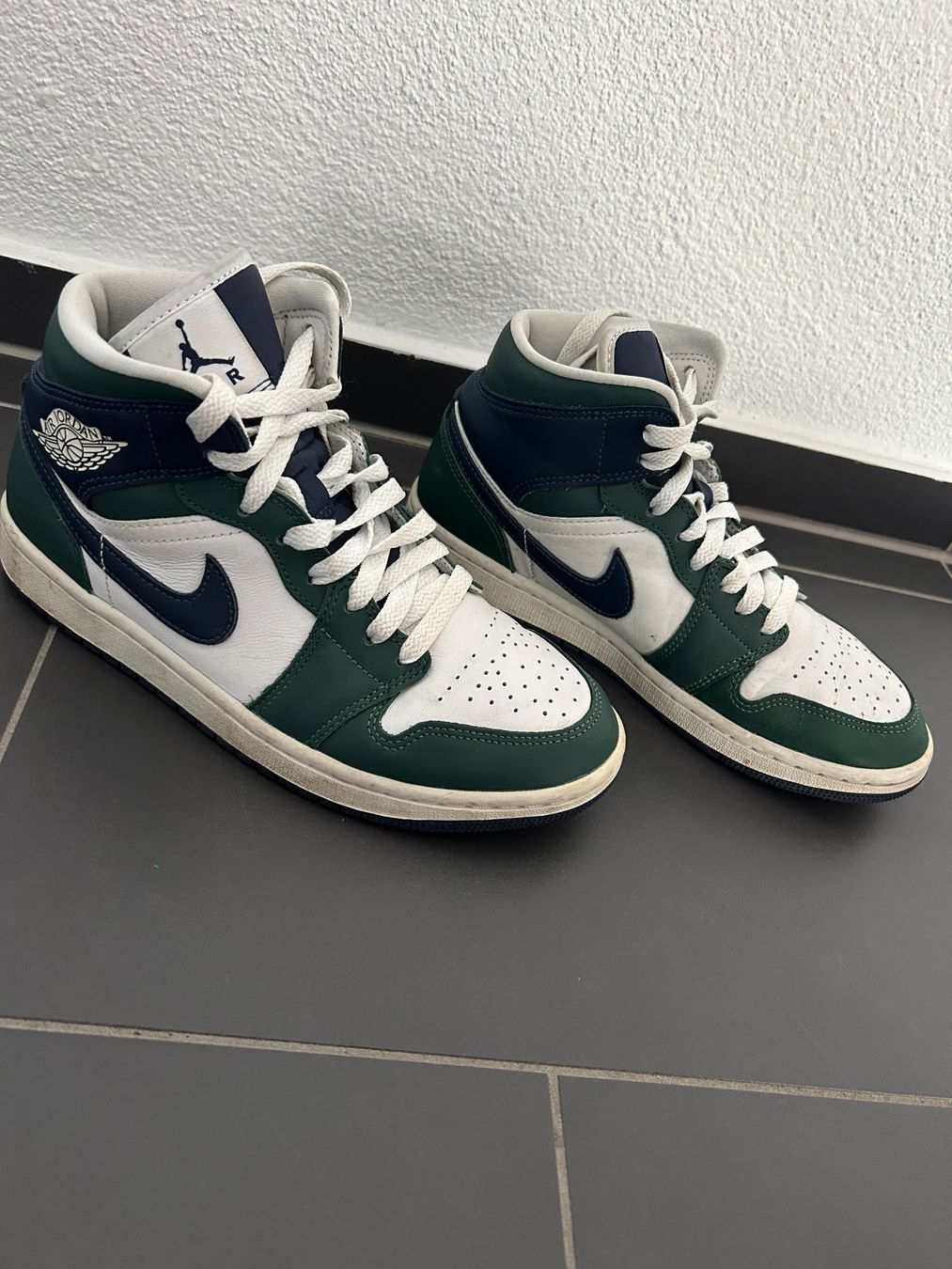 Nike Scarpe da uomo: Nike Air Jordan – Usato da Schlieren venduto da Leavio 1