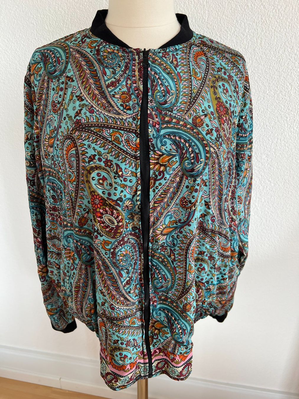Giacche: Damen Wende Jacke in ca. Gr. 38 / 40 – Usato da Worb venduto da farben20zauber 2
