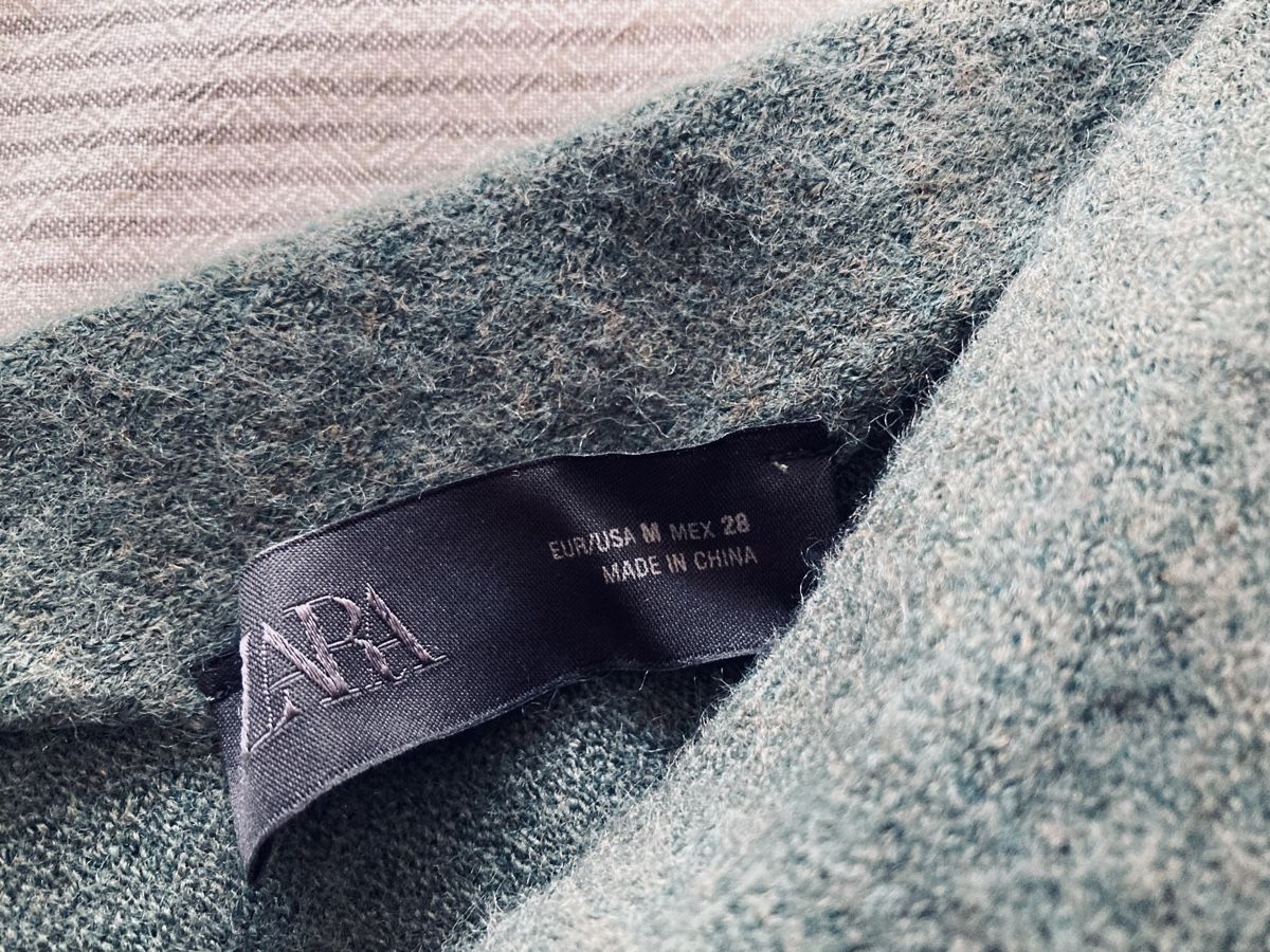 Zara Pullover & Sweatshirts: Pull chaud kaki Zara t. M – Gebraucht aus Genève von Eschindler 1