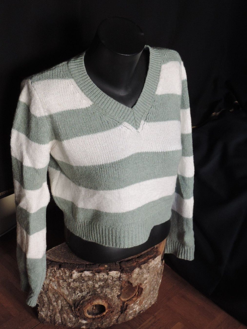 Maglioni & Felpe: pull en maille  rayé vert et blanc – Usato da Genève venduto da Axelle333 2