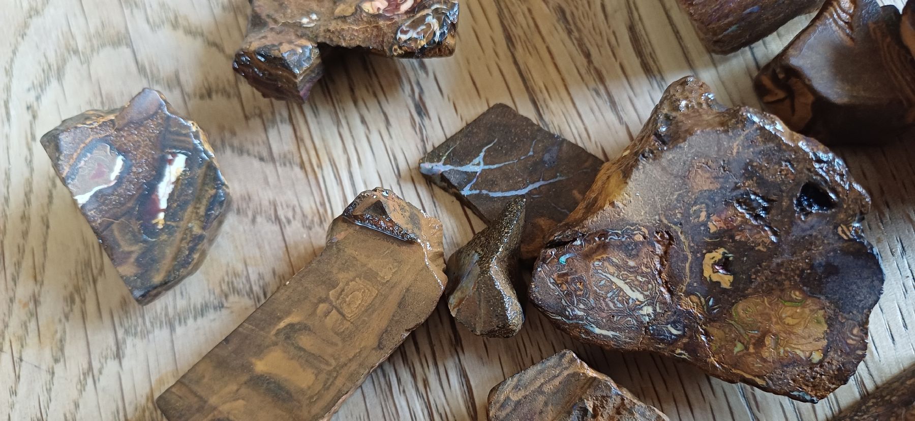 Pietre preziose: 222 Gram Opal roh  – Usato da Flawil venduto da Naphtali 9