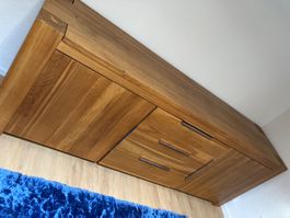 Schönes Sideboard