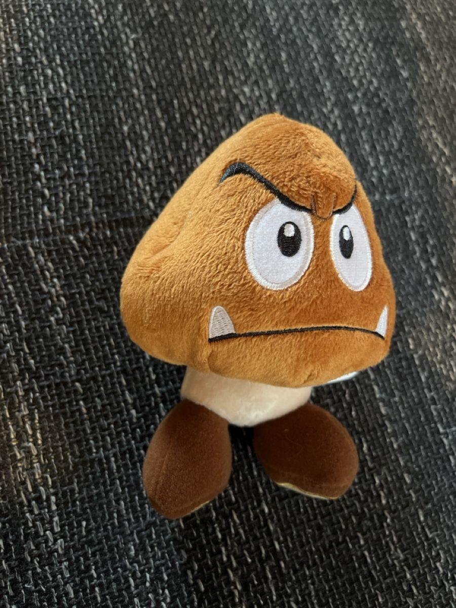 Nintendo Giocattoli: Gumba Nintendo Plüschtier – Nuovo (secondo la descrizione) da Einsiedeln venduto da sandramon 1