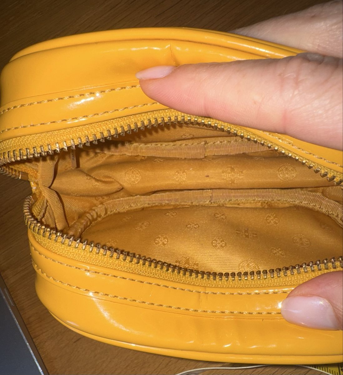 Custodie per cosmetici: Tory Burch Necessaire – Usato da Dinhard venduto da emi_6jdk 3