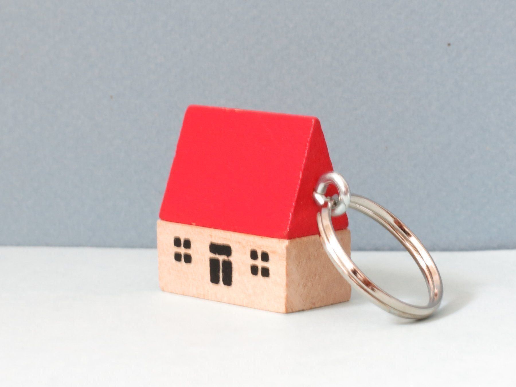 Schlüsselanhänger & - bänder: Porte-clé maison en bois – Gebraucht aus Neuchâtel von heloisa 2