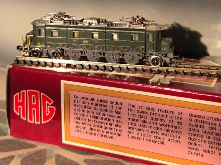 Hag Modelleisenbahnen: HAG SBB Re 4/7  Nr. 800 – Gebraucht aus Arni AG von bruno1951 3