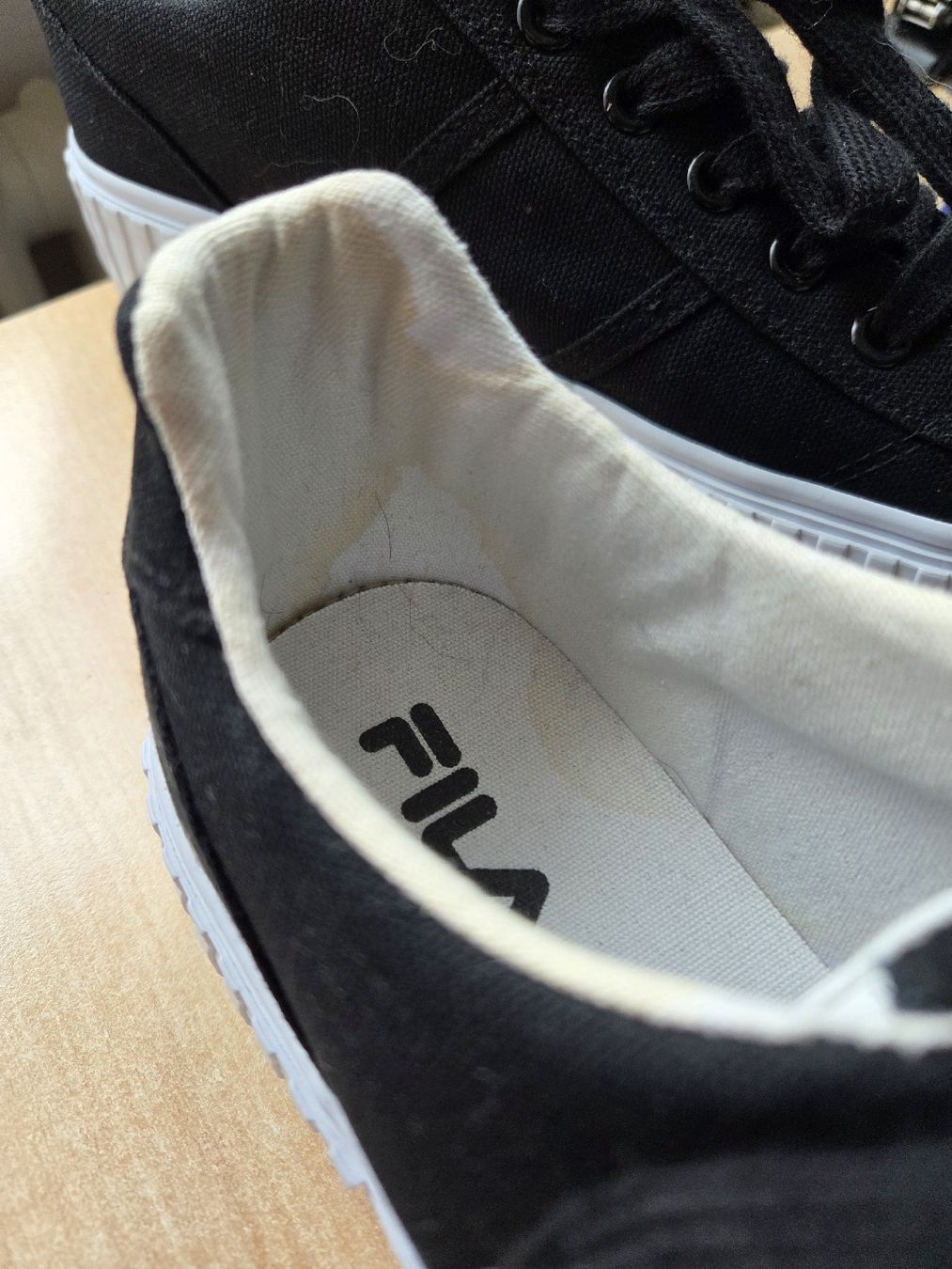 Fila Scarpe da donna: Fila Pointer Classic Damen Sneaker Gr.39 Schwarz  – Usato da Winterthur venduto da katzen07 8