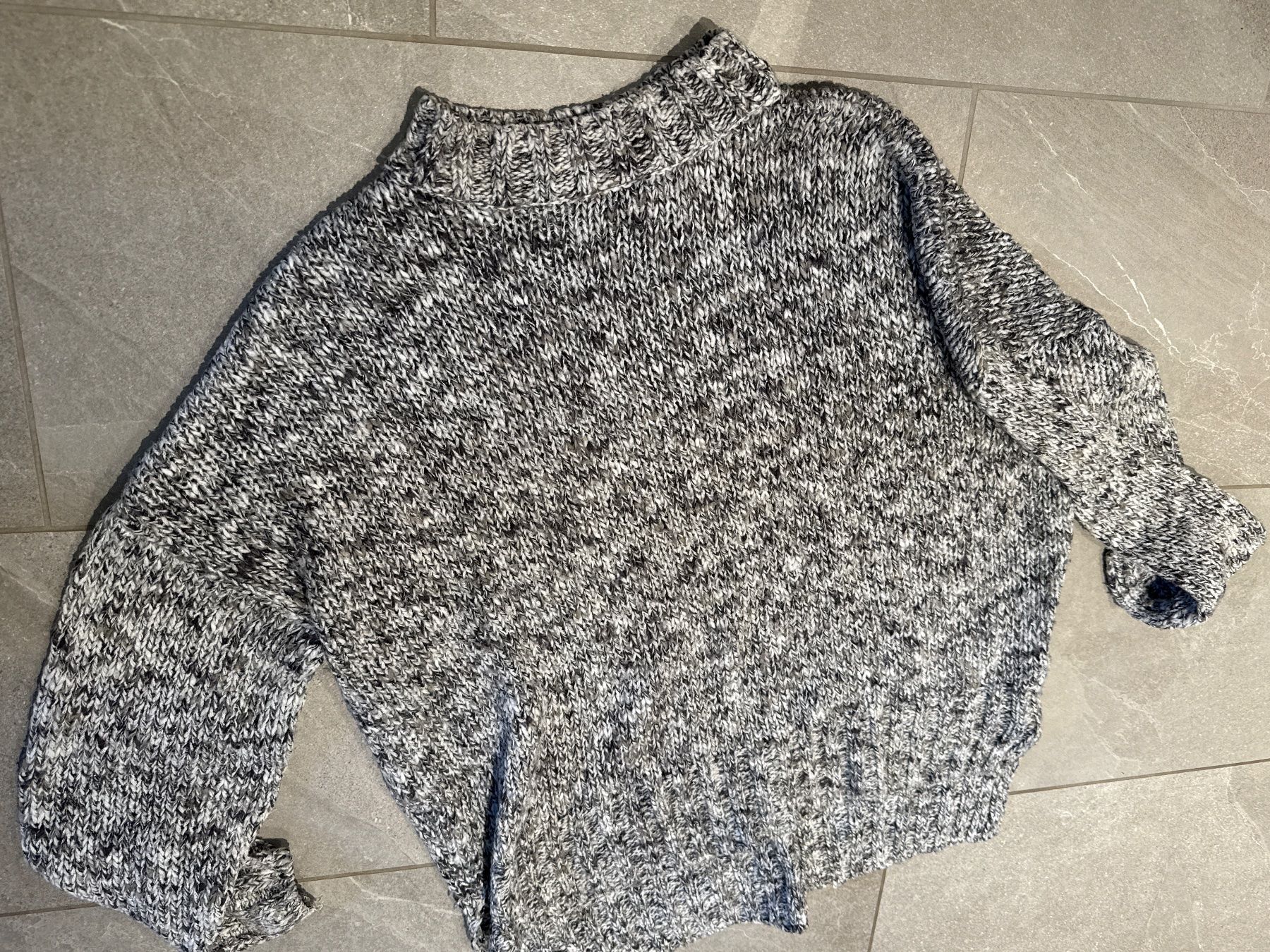 C&A Maglioni & Felpe: Strick Pulli, grosszügiges M – Usato da Amriswil venduto da used2use 3