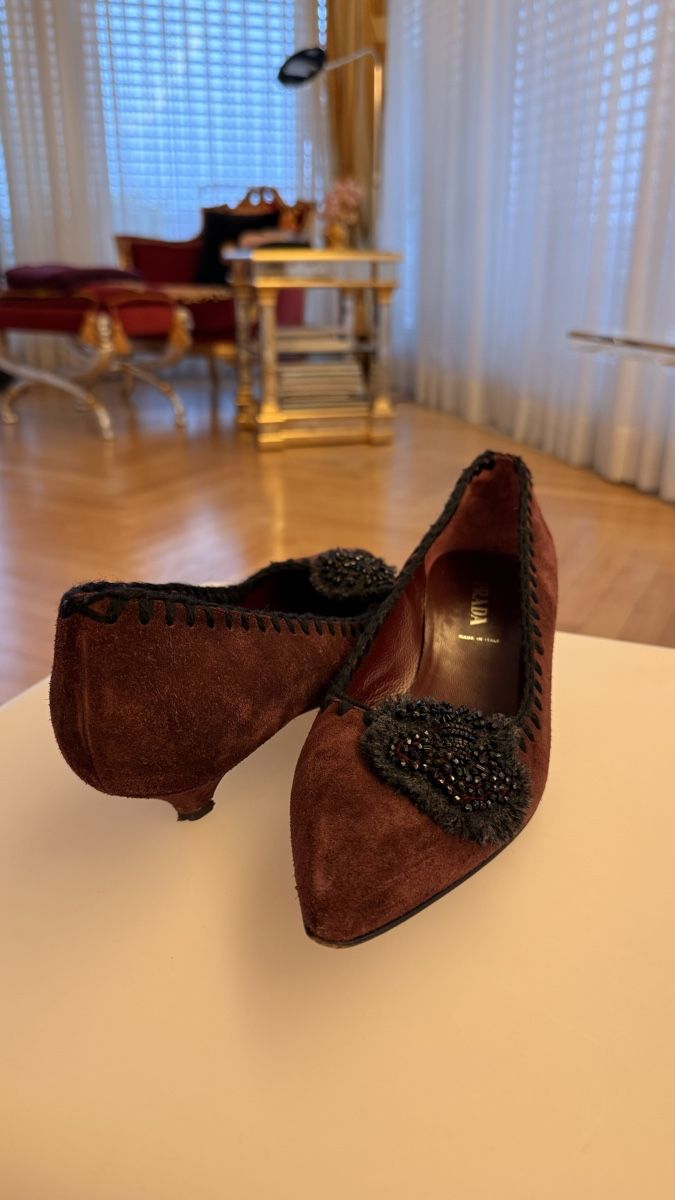 Scarpe da donna: PRADA Suede Pumps – Usato da Zürich venduto da kin_bs2z 1