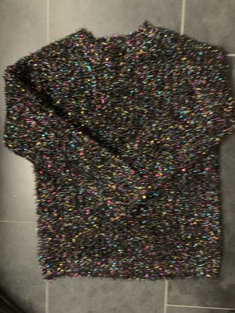 Wunderschöner eleganter Pulli Grösse XS / S