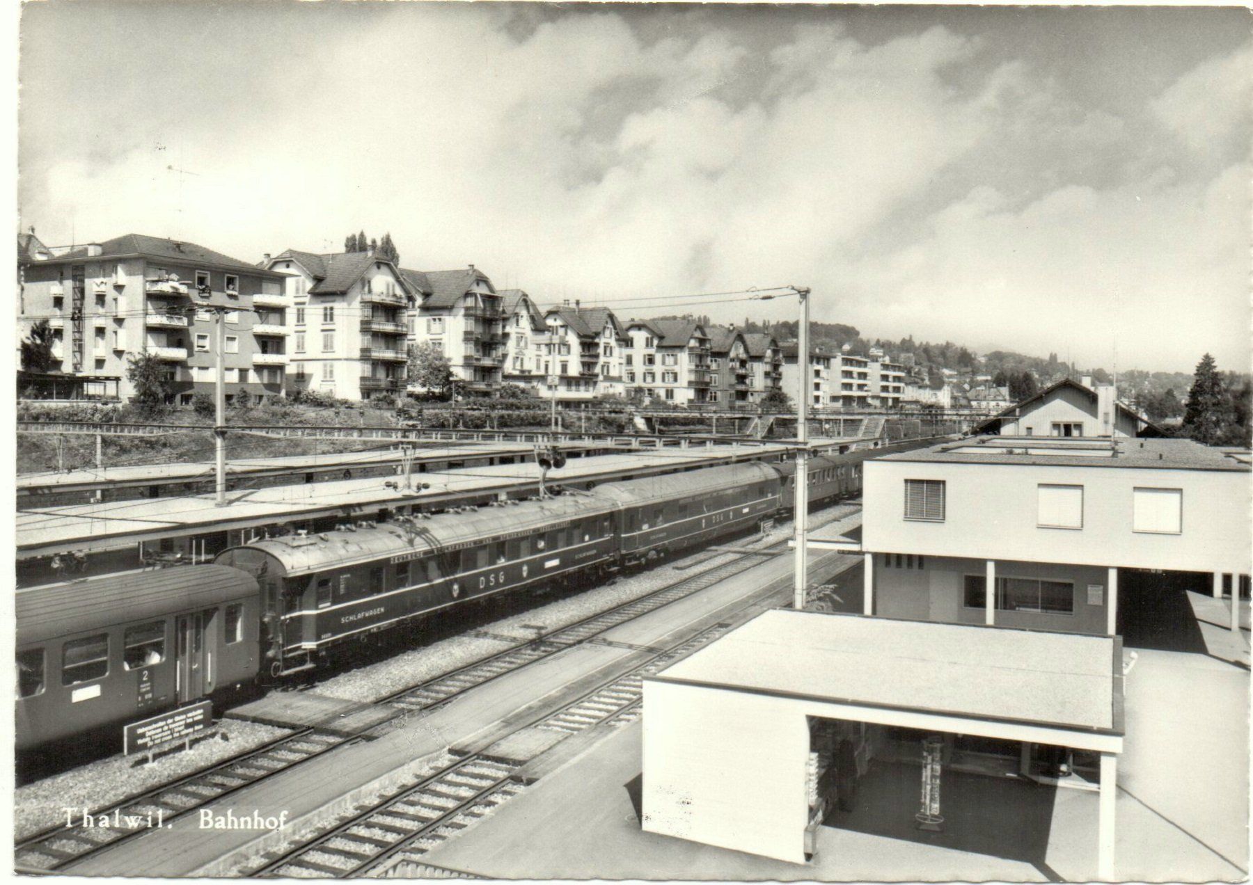 Cartoline postali: THALWIL Bahnhof mit Bahn – Nuovo (secondo la descrizione) da Jona venduto da philajona