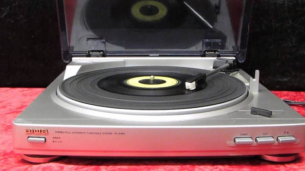 Aiwa Giradischi: Giradischi Aiwa PX-E860 – Nuovo (secondo la descrizione) da Coldrerio venduto da magnan 1