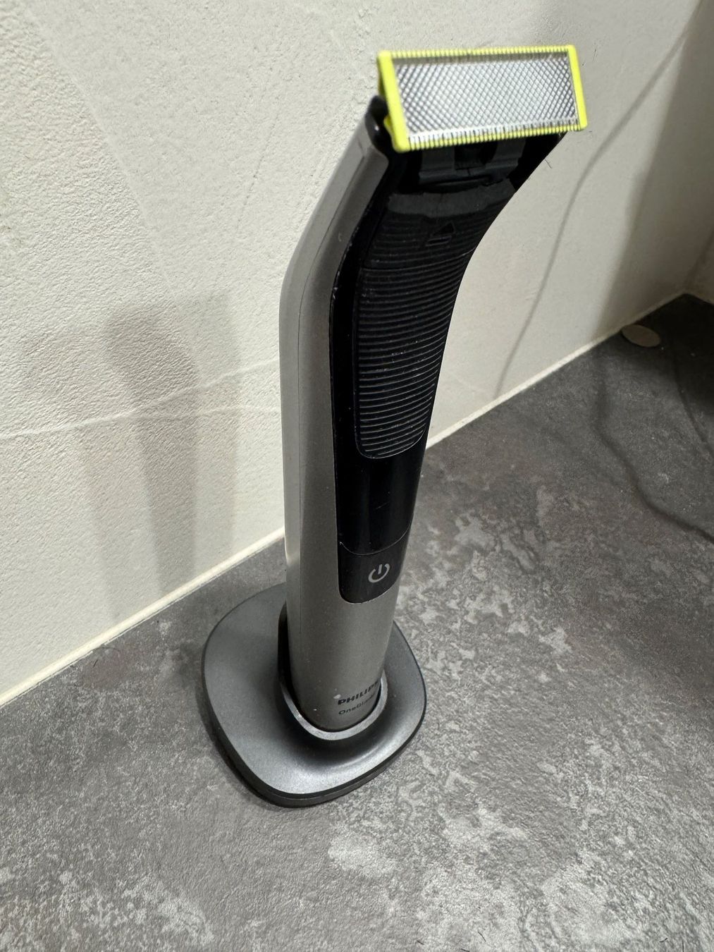 Philips Rasoi & Lamette da barba: Philips OneBlade Pro – Usato da Pratval venduto da Aperture11 1