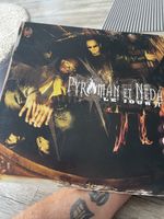 Pyromen et Neda / Le jour