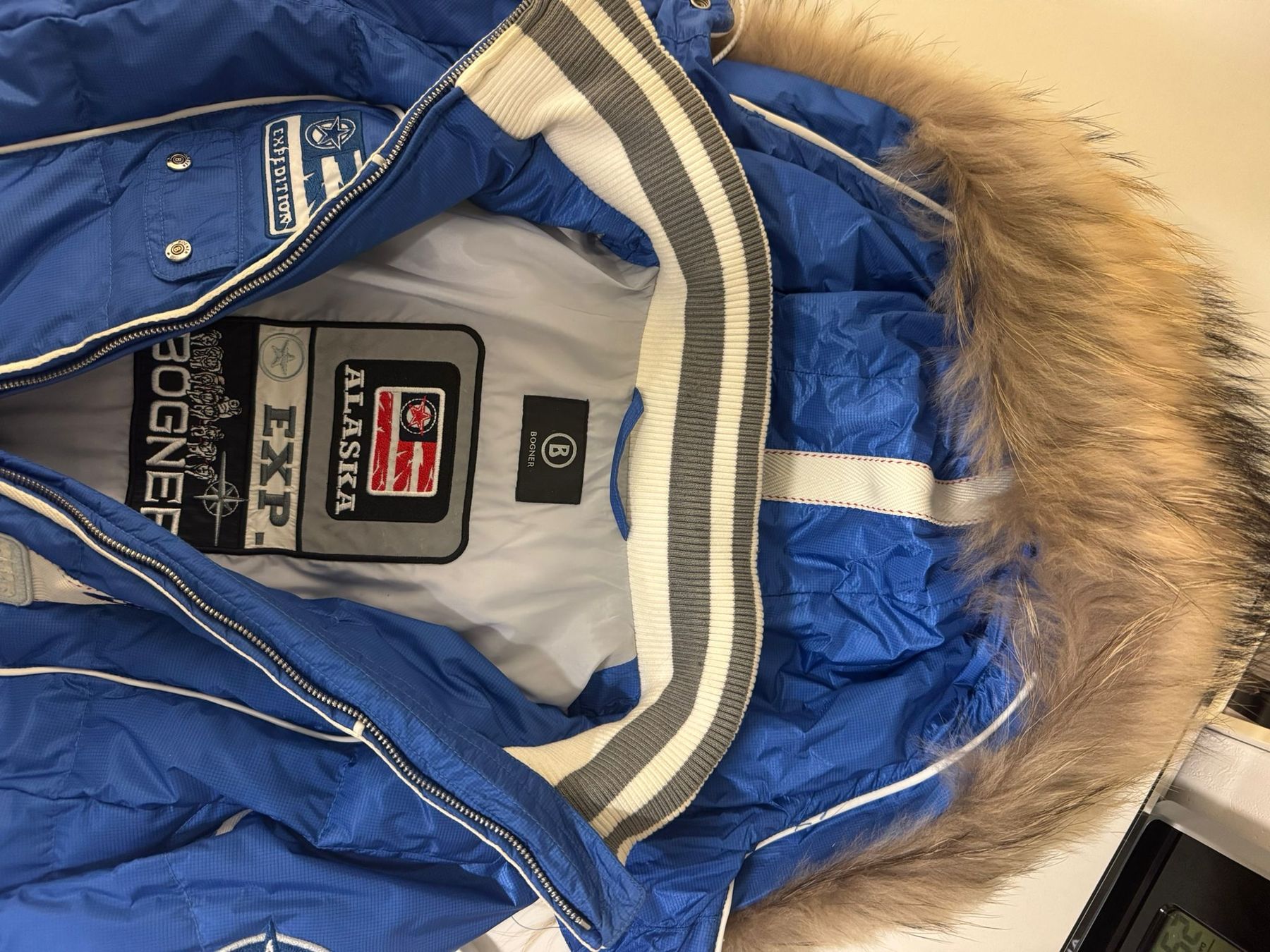 Bogner Giacche: Bogner blaue Daunen Steppjacke Gr.36/S – Nuovo (secondo la descrizione) da St. Gallenkappel venduto da mytimes 9