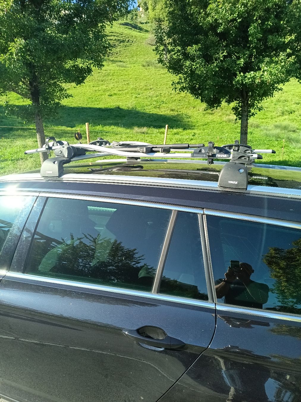 Thule Barres de toit: Thule Dachträger + 2 Thule Veloträger – D'occasion à Kriens par San74 3