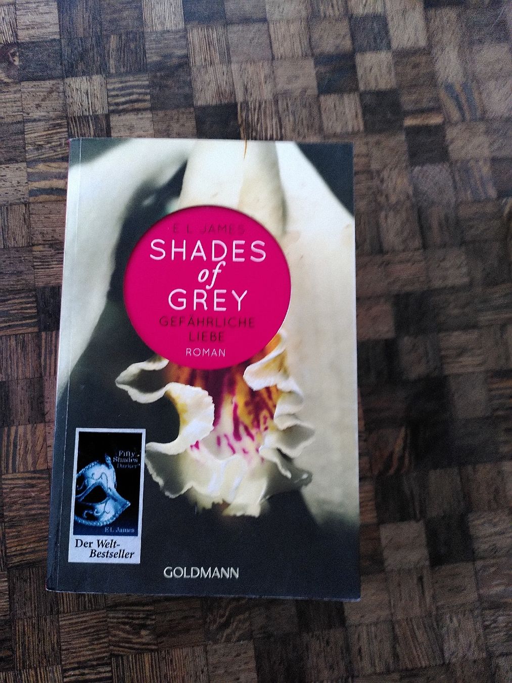 Sonstige Kleidung & Accessoires: Taschentuch Shades oft grey. gefährliche Liebe – Gebraucht aus Riehen von Gerusch67