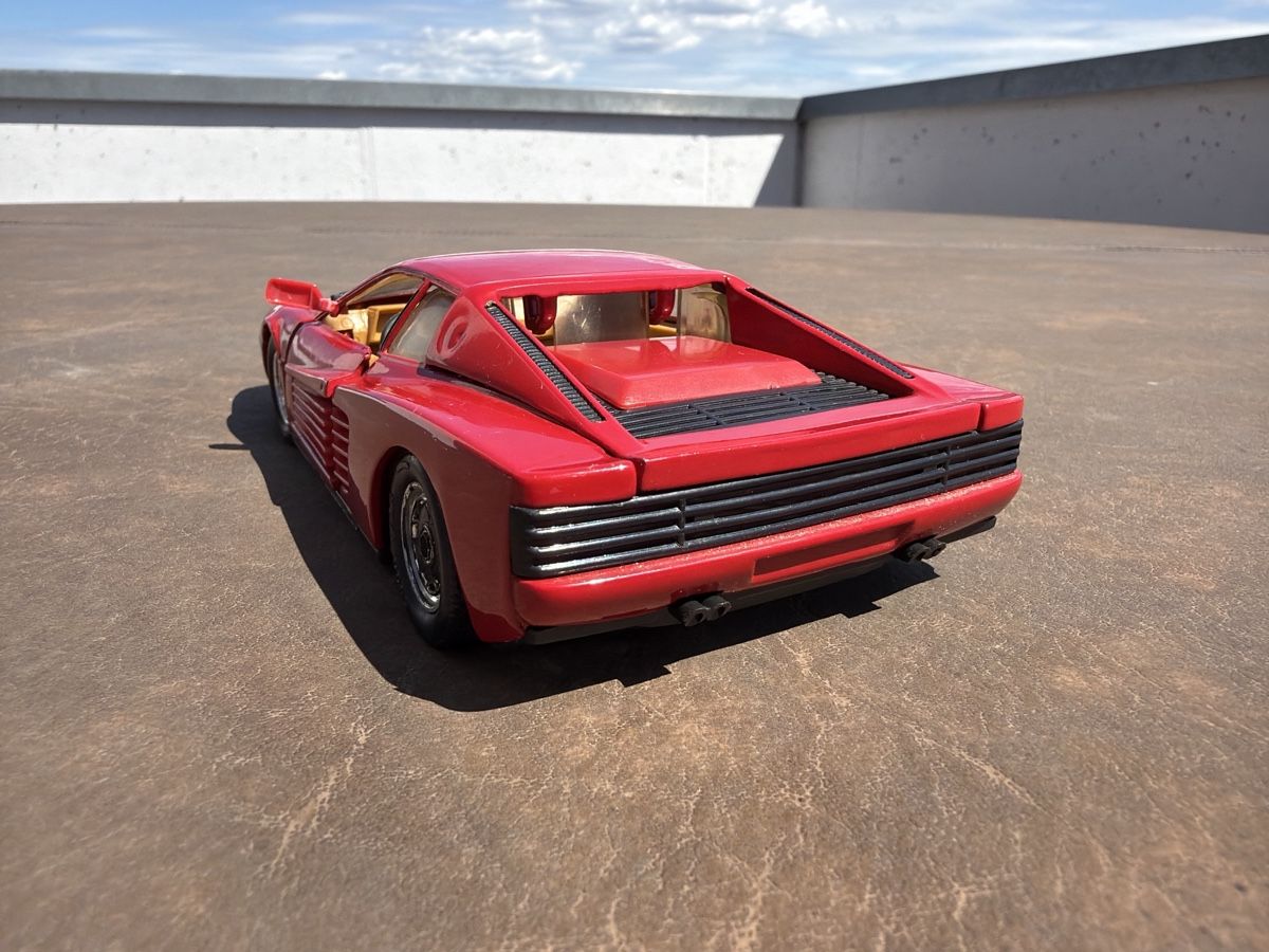 Revell Voitures modèles: Ferrari Testarossa - 1/24 - Revell – D'occasion à Wolfwil par Rolex1 2
