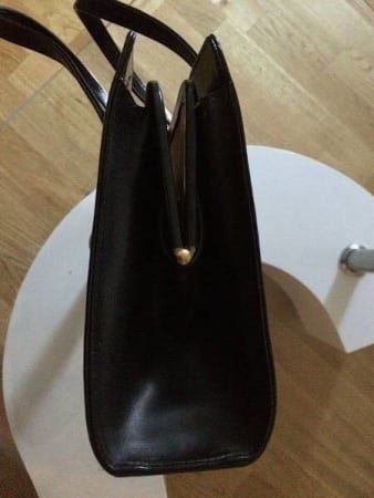 Borse da donna: Schöne Leder Damenhandtasche – Usato da Buchrain venduto da Sisi83 2