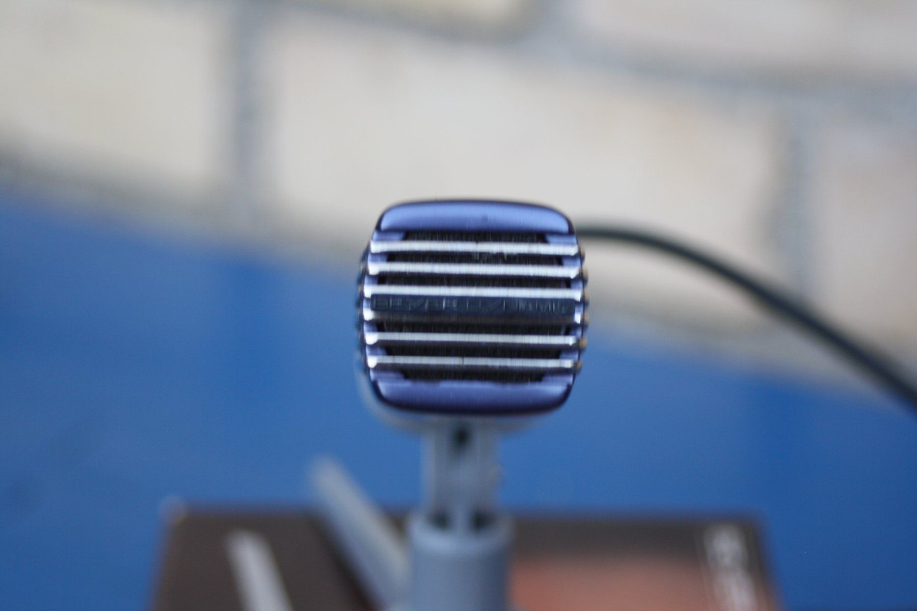 Beyerdynamic Microfoni: BEYER DYNAMISCHES RICHT MIKROFON M81 – Usato da Wauwil venduto da Pneuedy 4
