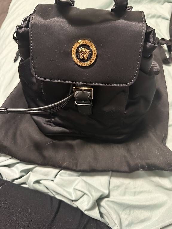 Taschen für Damen: Versace Tasche schwarz – Gebraucht aus Zürich von yam_f96s