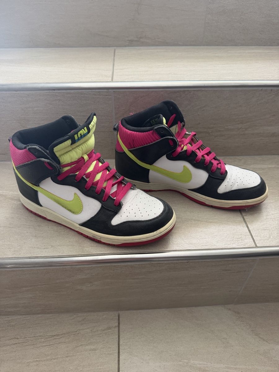 Nike Scarpe da uomo: Nike Schuhe Gr. 44.5 – Usato da Eschikofen venduto da Kesper89
