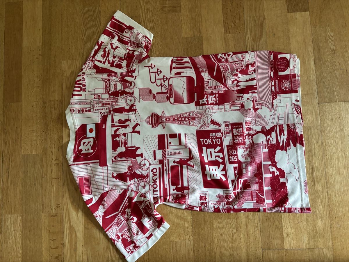 Leibchen & Hosen: Japan Trikot L – Gebraucht aus Winterthur von ben_8n6b 1